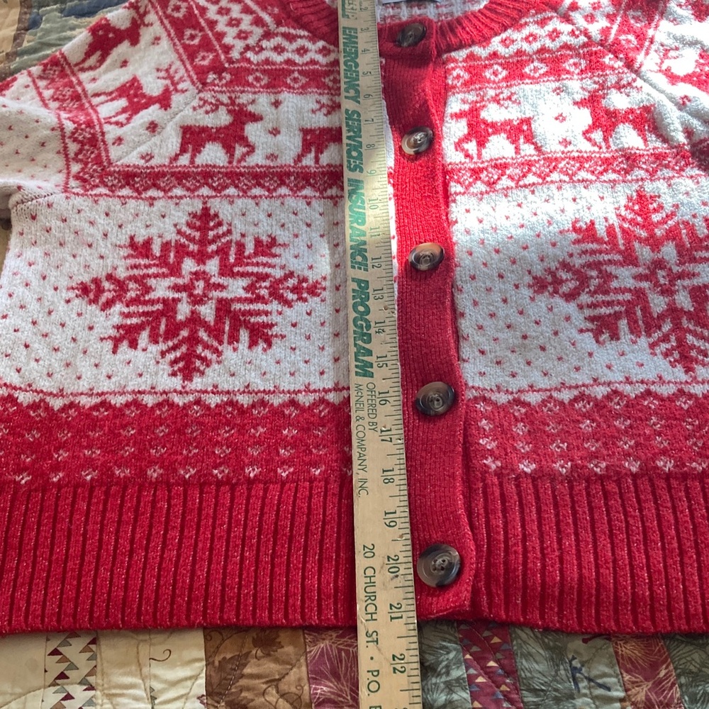 Old Navy festive holiday red & white fair isle women’s M cardigan reindeer snow - Picture 8 of 10